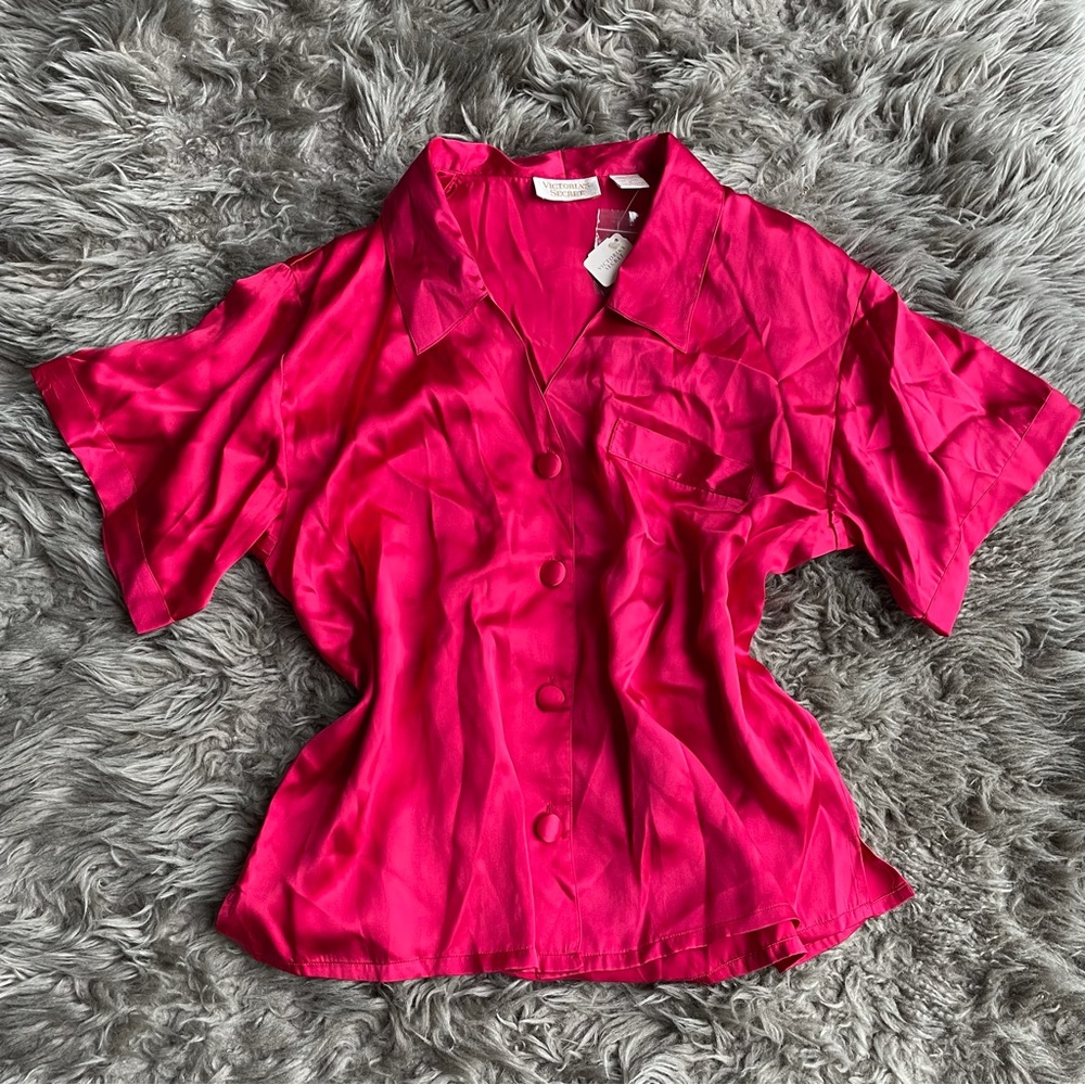 💄Vintage Victoria’s Secret 100% Silk Shirt